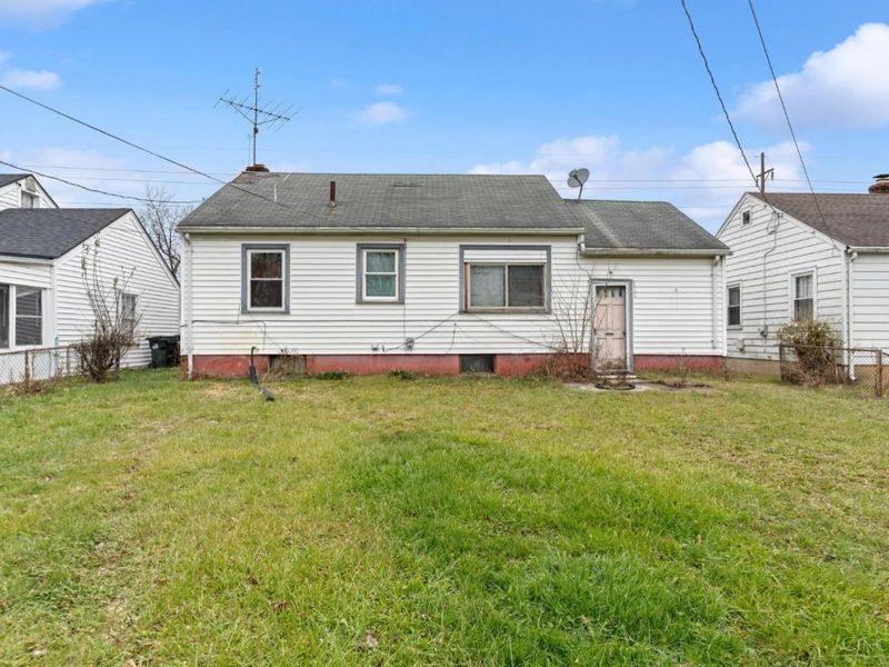 3648 W Siebenthaler Avenue, Dayton, OH 45406 Photo 6