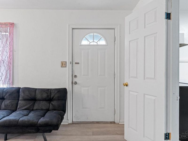 3648 W Siebenthaler Avenue, Dayton, OH 45406 Photo 8