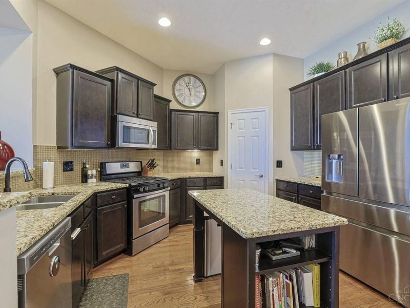 319 Turtle Creek Drive, Unit 113B, Loveland, OH 45140 Photo 11