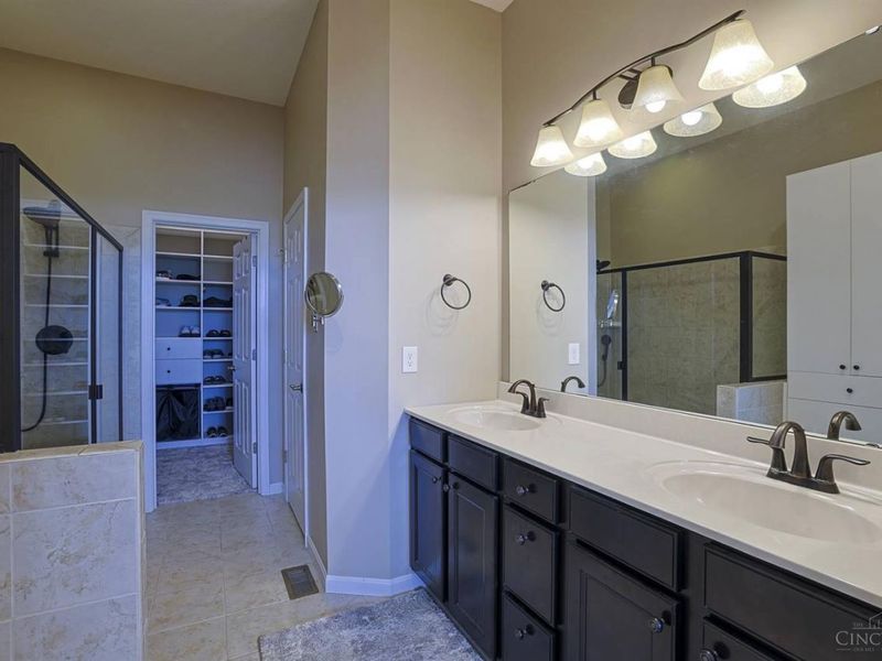 319 Turtle Creek Drive, Unit 113B, Loveland, OH 45140 Photo 19