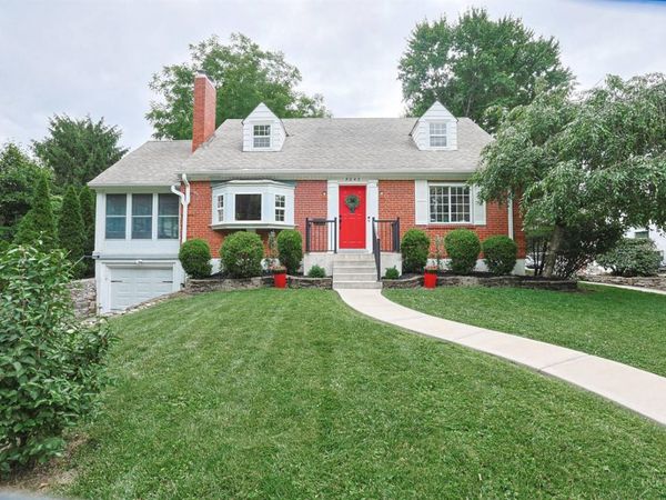 5042 Collinwood Place, Cincinnati, OH 45227