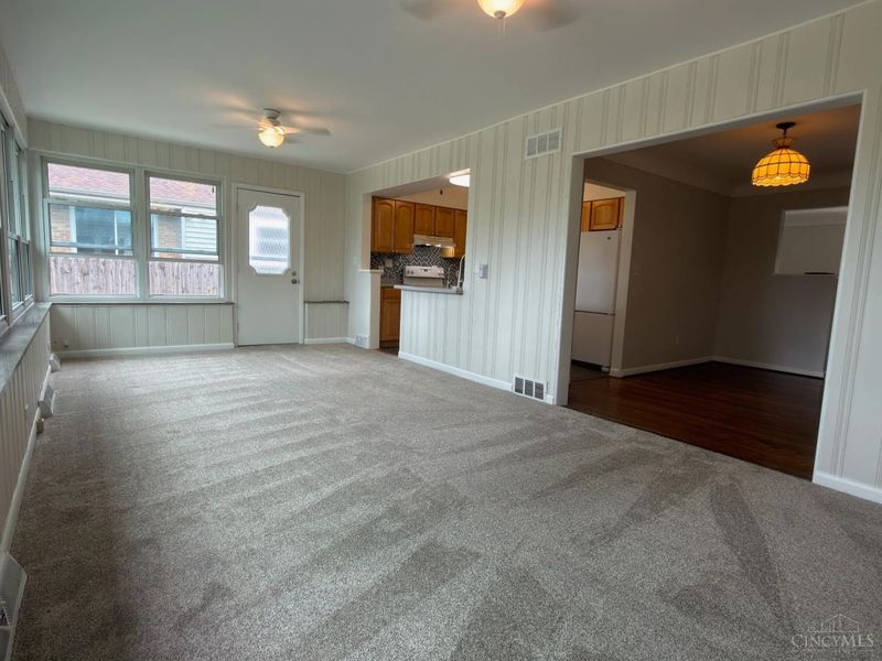 1074 Eastgate, Springfield Twp., OH 45231 Photo 6