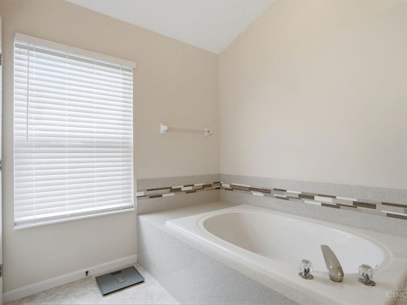 6552 Falling Leaves Court, Deerfield Twp., OH 45040 Photo 30