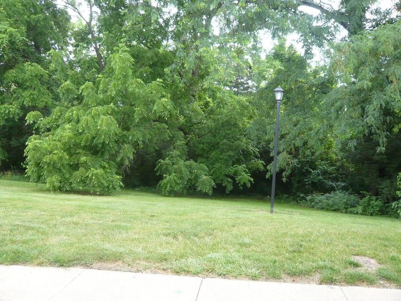 3488 Sunbury Lane, Unit 325, Colerain Township, OH 45251 Photo 2