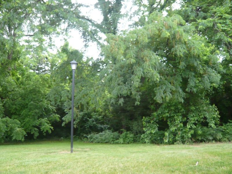3488 Sunbury Lane, Unit 325, Colerain Township, OH 45251 Photo 3