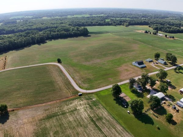 972 N 300 W Road, Washington, IN 47501