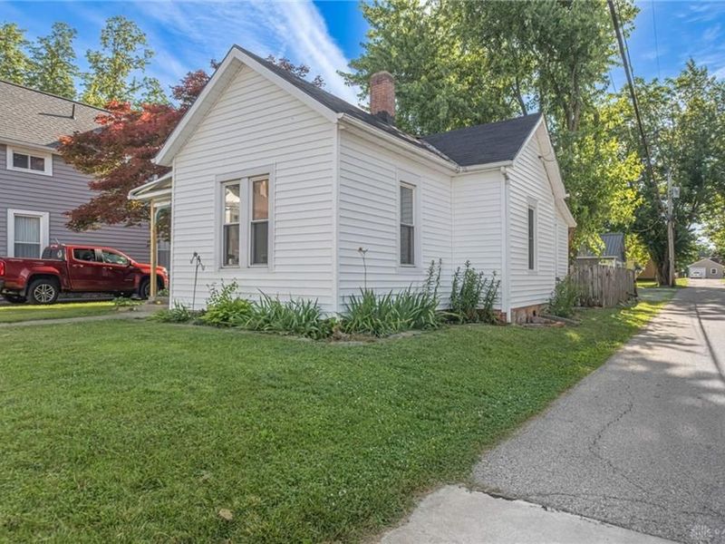 7 S Church Street, Jamestown, OH 45335 Photo 2