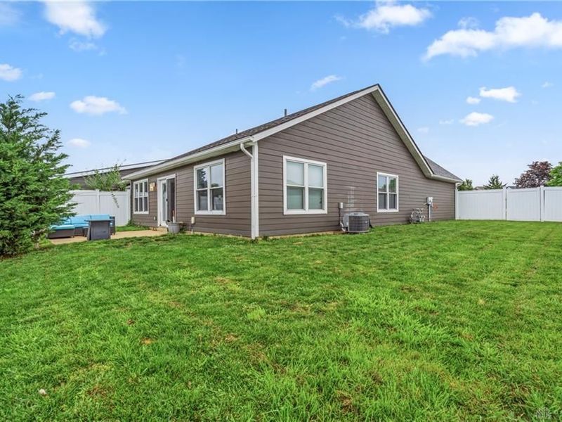 3859 Butterfield Drive, Beavercreek, OH 45431 Photo 4