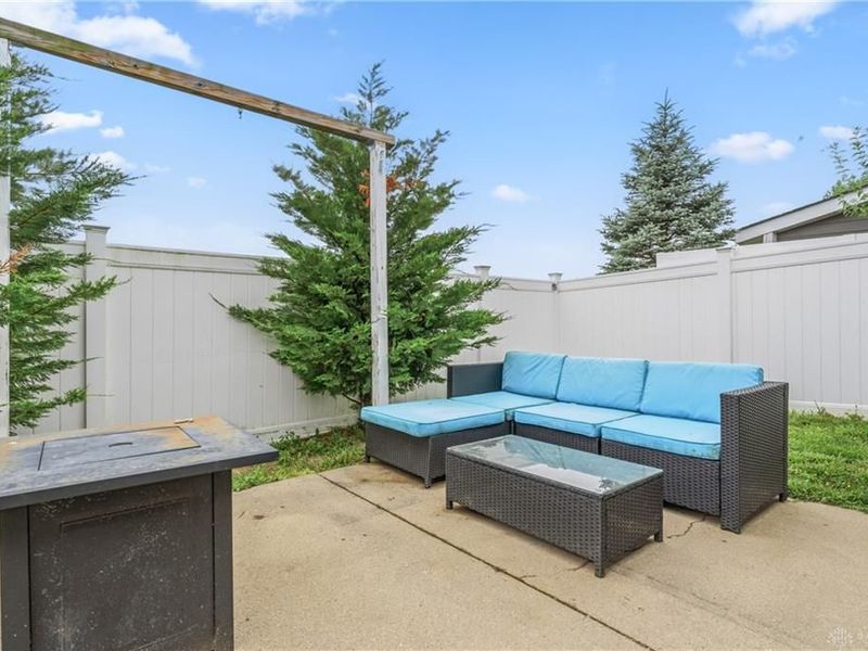 3859 Butterfield Drive, Beavercreek, OH 45431 Photo 8