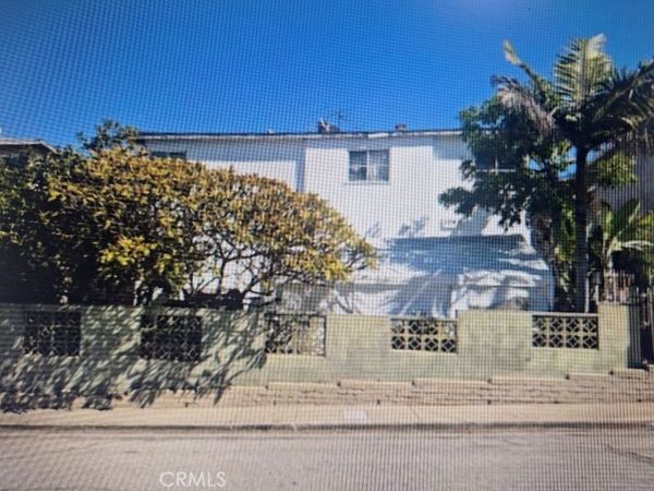 1042 N Market , Inglewood, CA 90302