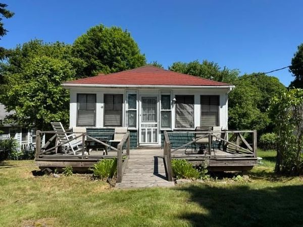 48 Meridian Street , Portland, ME 04108