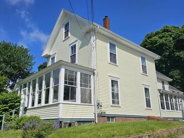 423 Hammond Street, Bangor, ME 04401