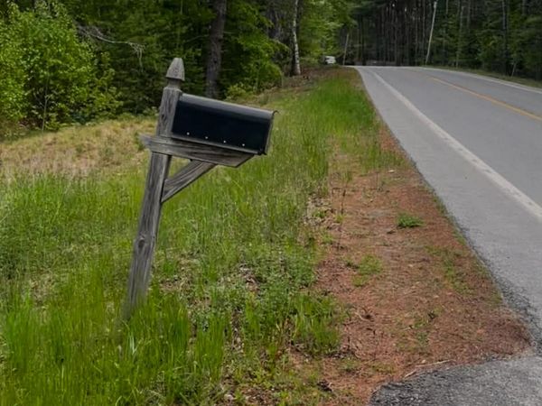 4422 Bennoch Road , Alton, ME 04468