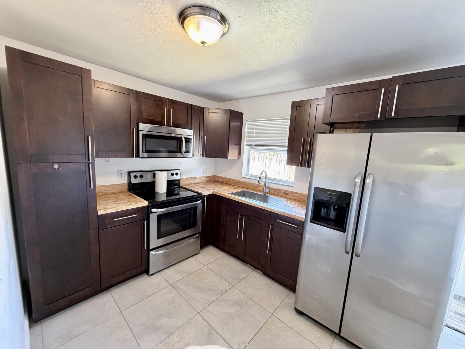 1990 SW 9th Street, Unit 1-2, Fort Lauderdale, FL 33312 Photo