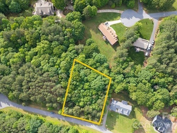 136 Oak Point Lane , Stony Point, NC 28678
