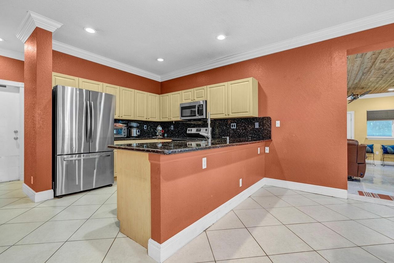 8020 NW 70th Avenue, Parkland, FL 33067 Photo