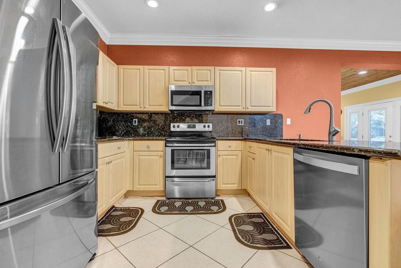 8020 NW 70th Avenue, Parkland, FL 33067 Photo
