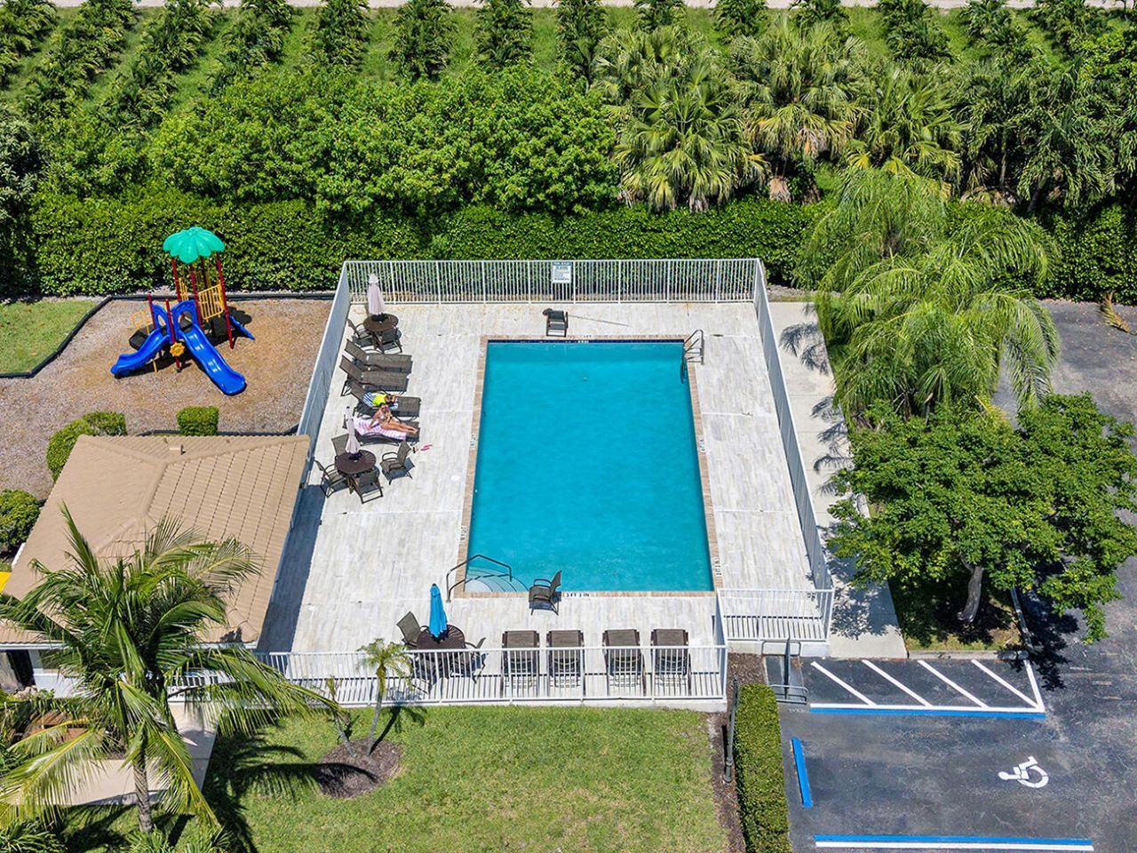 8020 NW 70th Avenue, Parkland, FL 33067 Photo