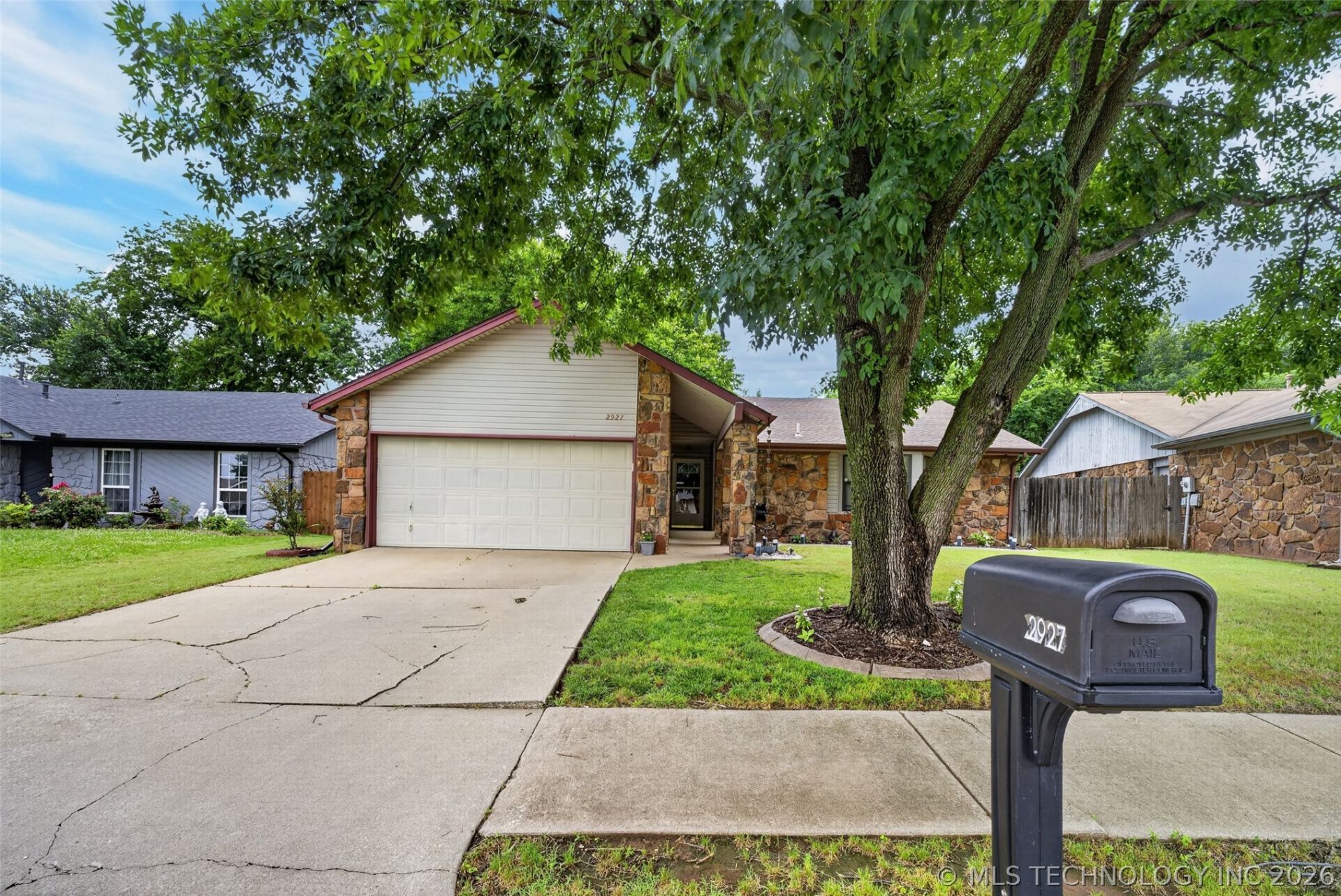 2927 S 124th East Avenue, Tulsa, OK 74129 Main Photo