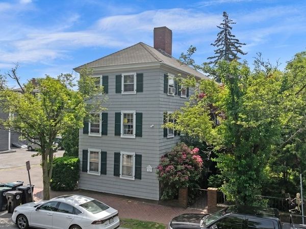 395 Essex, Salem, MA 01970