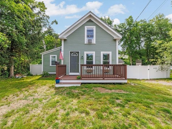92 Oak Ave, Athol, MA 01331