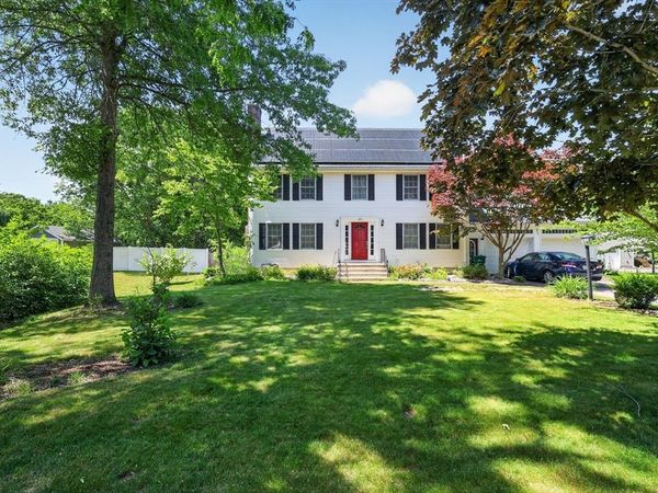 23 Smith St, Attleboro, MA 02703