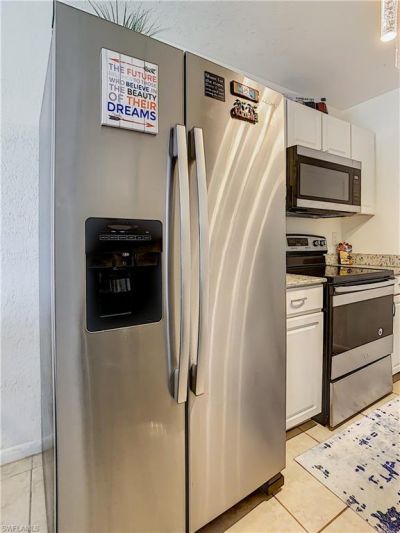 4625 Bayshore Dr , Unit D8, Naples, FL 34112 Photo