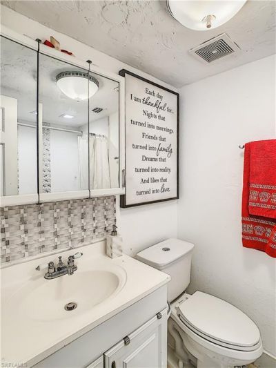 4625 Bayshore Dr , Unit D8, Naples, FL 34112 Photo
