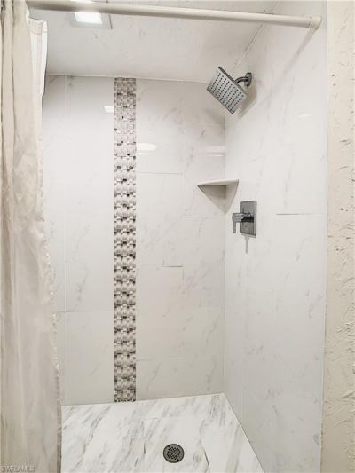 4625 Bayshore Dr , Unit D8, Naples, FL 34112 Photo