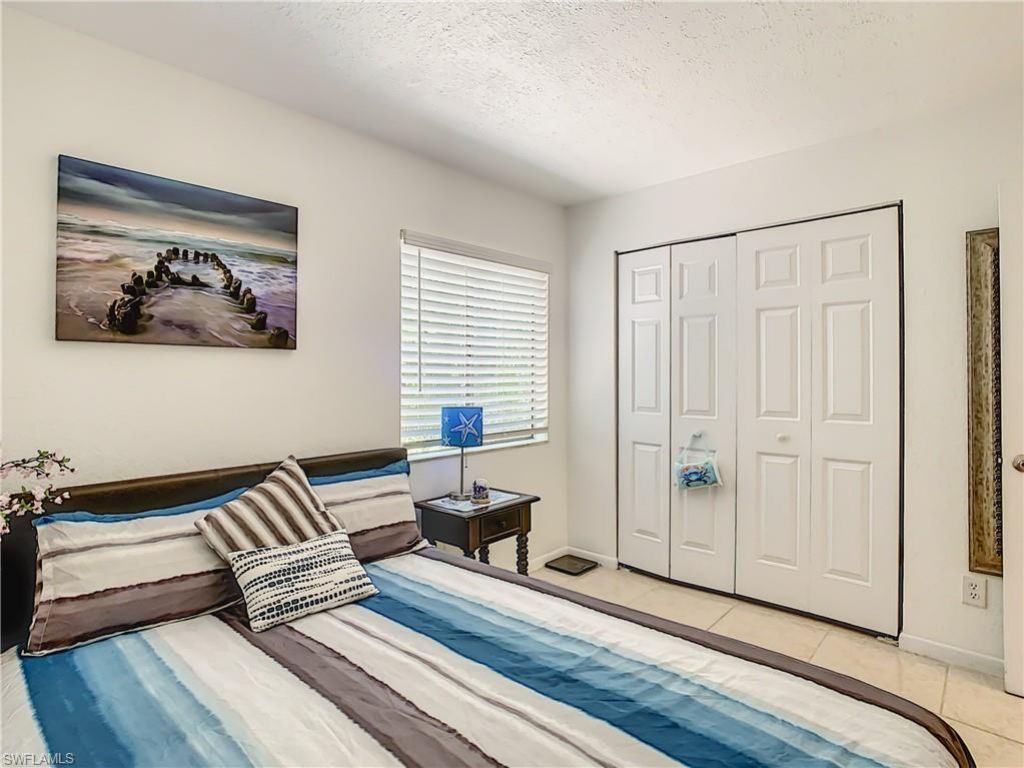 4625 Bayshore Dr , Unit D8, Naples, FL 34112 Photo