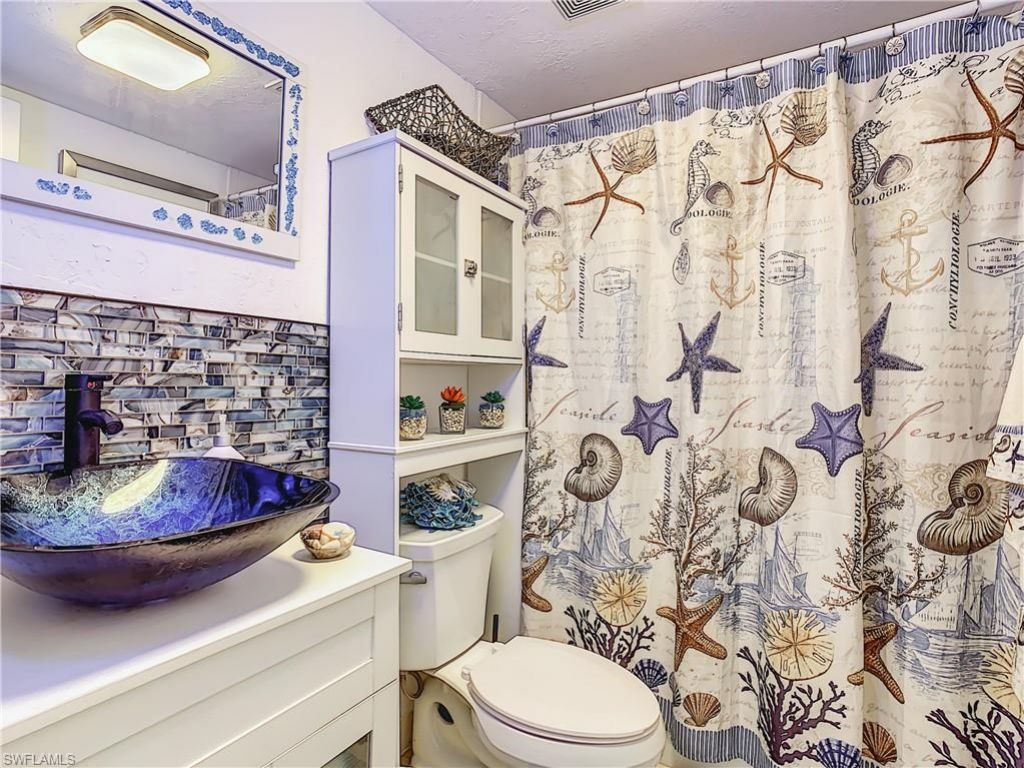 4625 Bayshore Dr , Unit D8, Naples, FL 34112 Photo