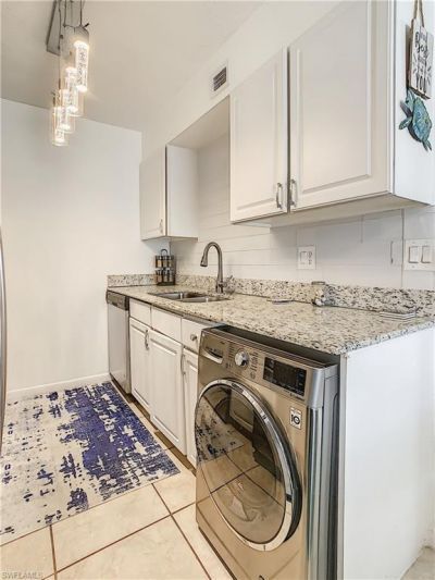 4625 Bayshore Dr , Unit D8, Naples, FL 34112 Photo