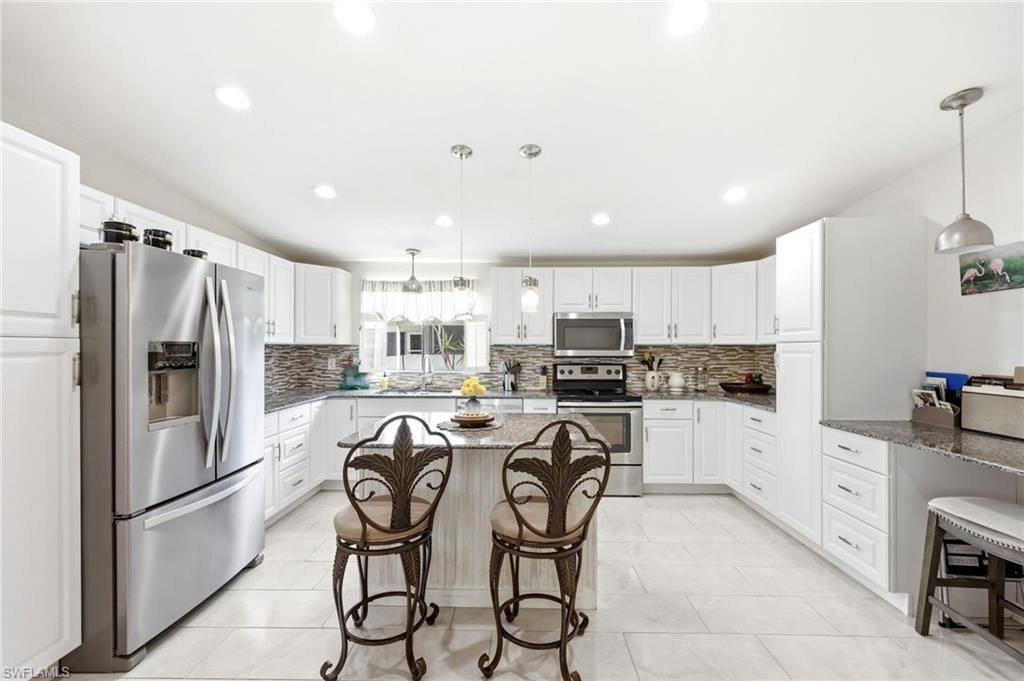 1759 Beverly Dr, Naples, FL 34114 Photo