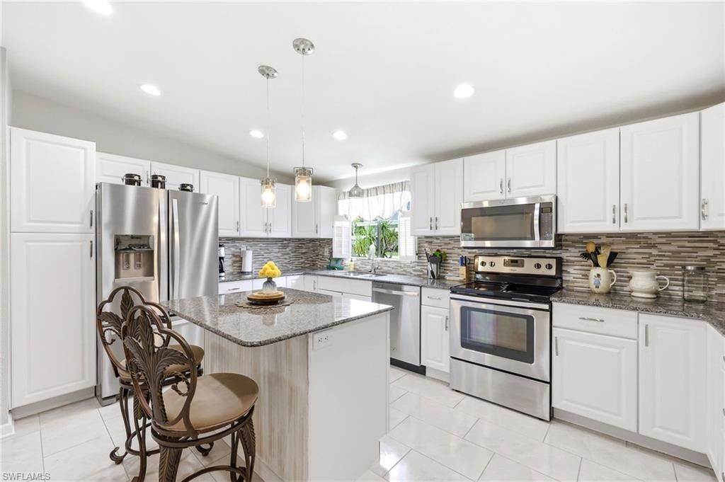 1759 Beverly Dr, Naples, FL 34114 Photo