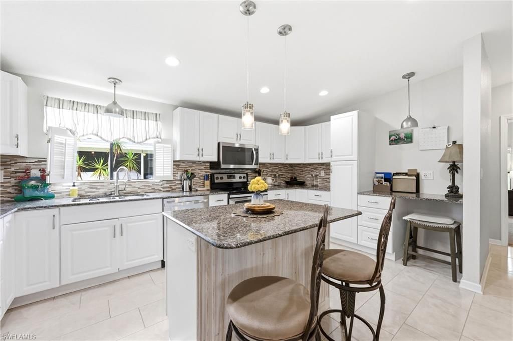 1759 Beverly Dr, Naples, FL 34114 Photo
