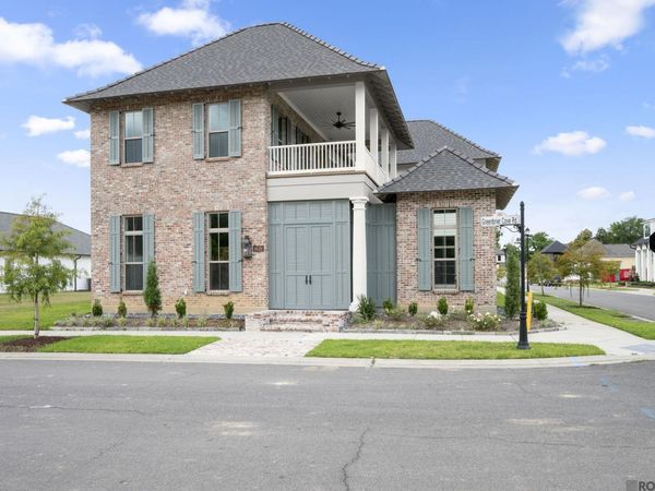 8638 Greenbrier Cove Rd, Saint George, LA 70817