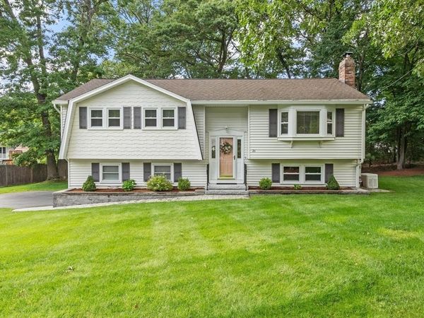 26 Franklin St, Billerica, MA 01862