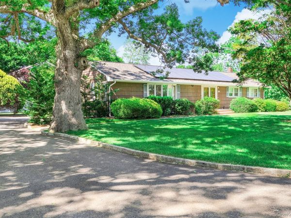 47 Oak Road , Patchogue, NY 11772