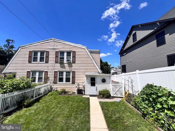 202 N ABERDEEN AVENUE, WAYNE, PA 19087
