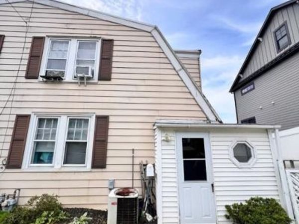 202 N ABERDEEN AVENUE, WAYNE, PA 19087