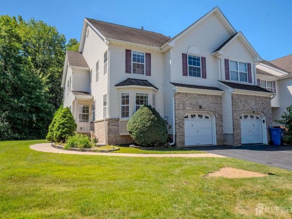 16 Hawthorne Road , North Brunswick, NJ 08902