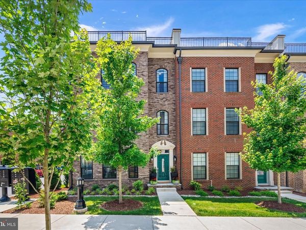 610 LEIGH WAY , OXON HILL, MD 20745