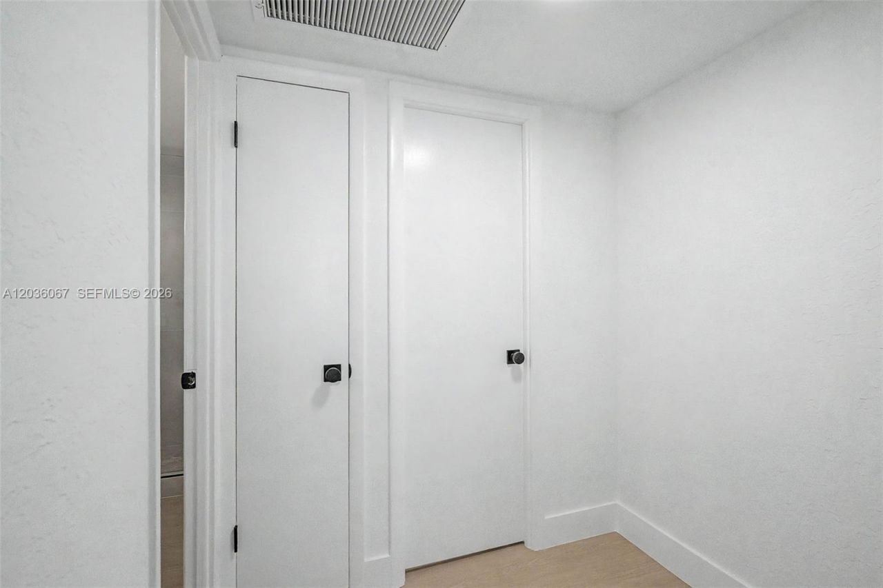 5555 Collins Ave, Unit 7B, Miami Beach, FL 33140 Photo