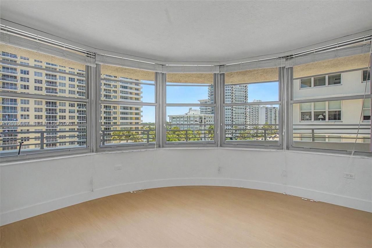 5555 Collins Ave, Unit 7B, Miami Beach, FL 33140 Photo
