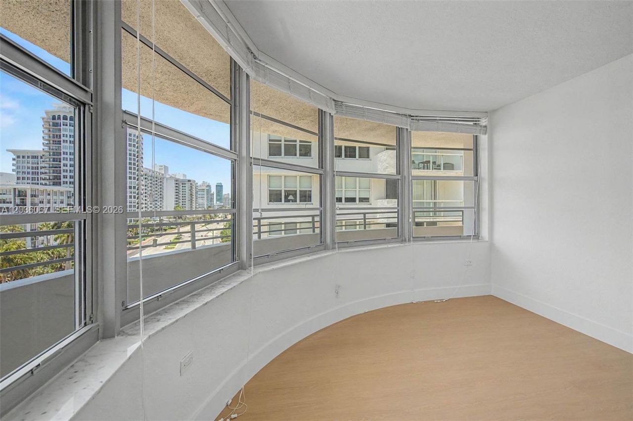 5555 Collins Ave, Unit 7B, Miami Beach, FL 33140 Photo