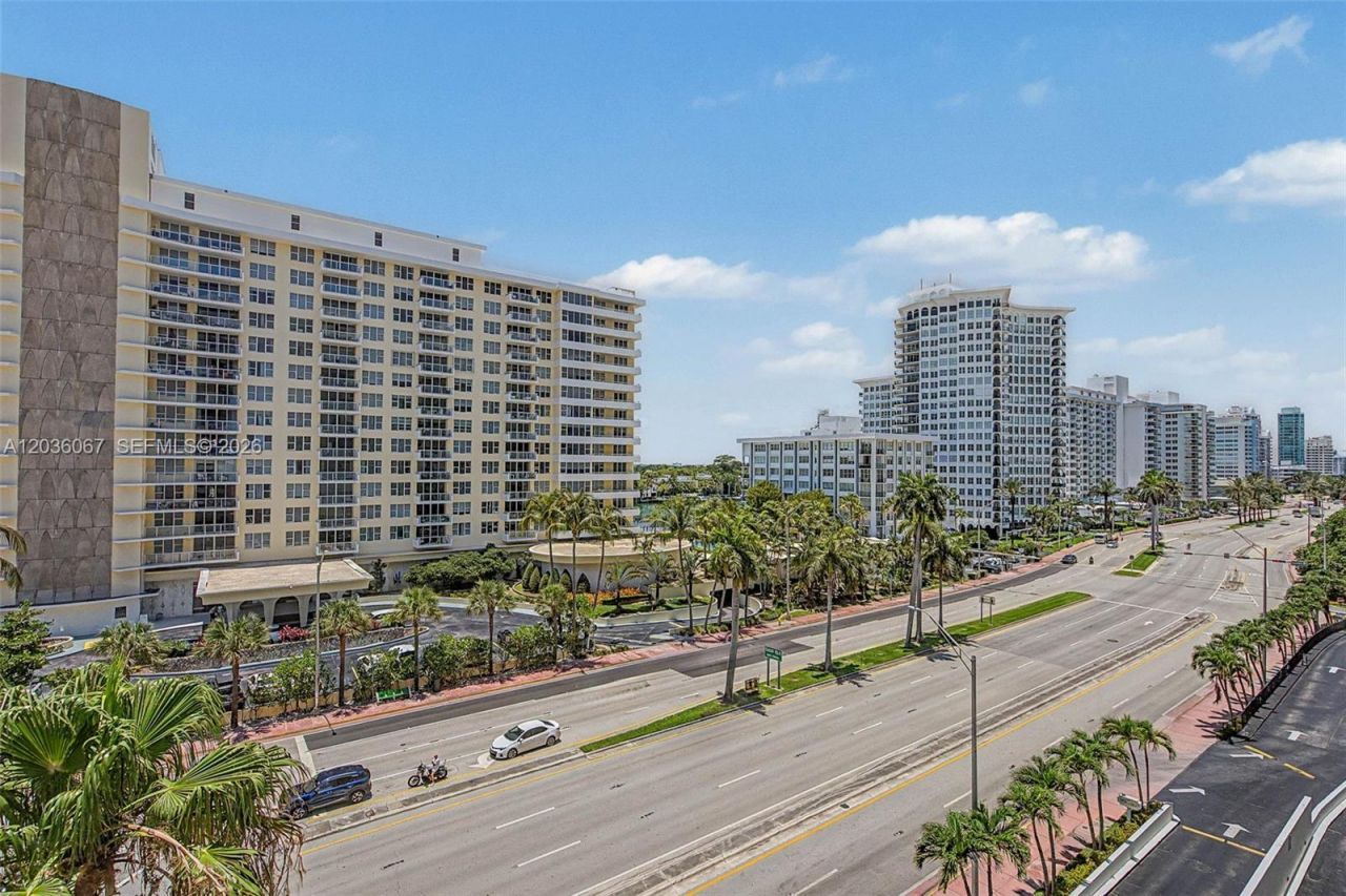 5555 Collins Ave, Unit 7B, Miami Beach, FL 33140 Photo