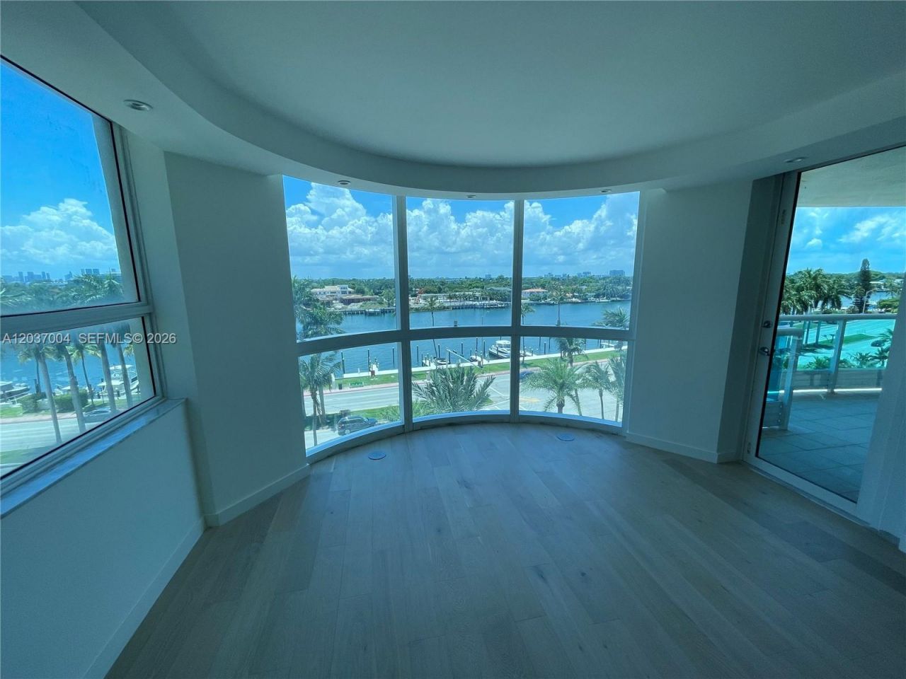 5025 Collins Ave , Unit 601, Miami Beach, FL 33140 Photo