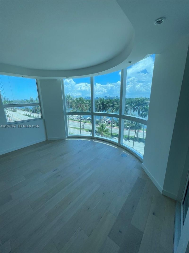 5025 Collins Ave , Unit 601, Miami Beach, FL 33140 Photo