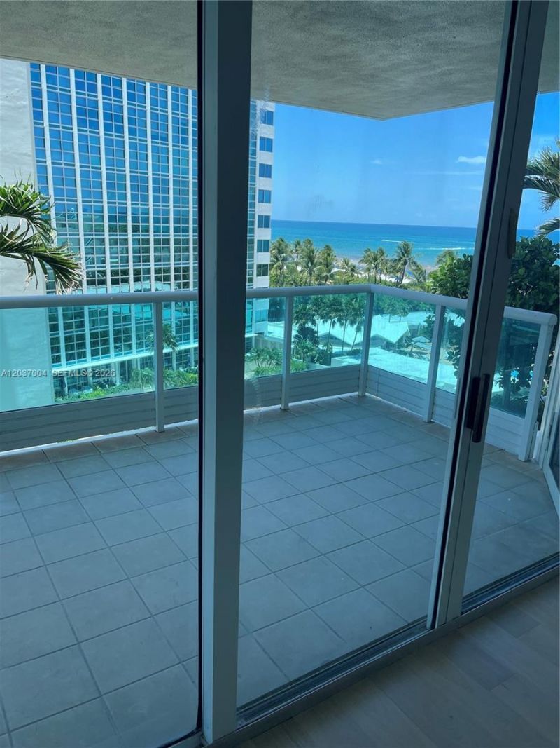 5025 Collins Ave , Unit 601, Miami Beach, FL 33140 Photo