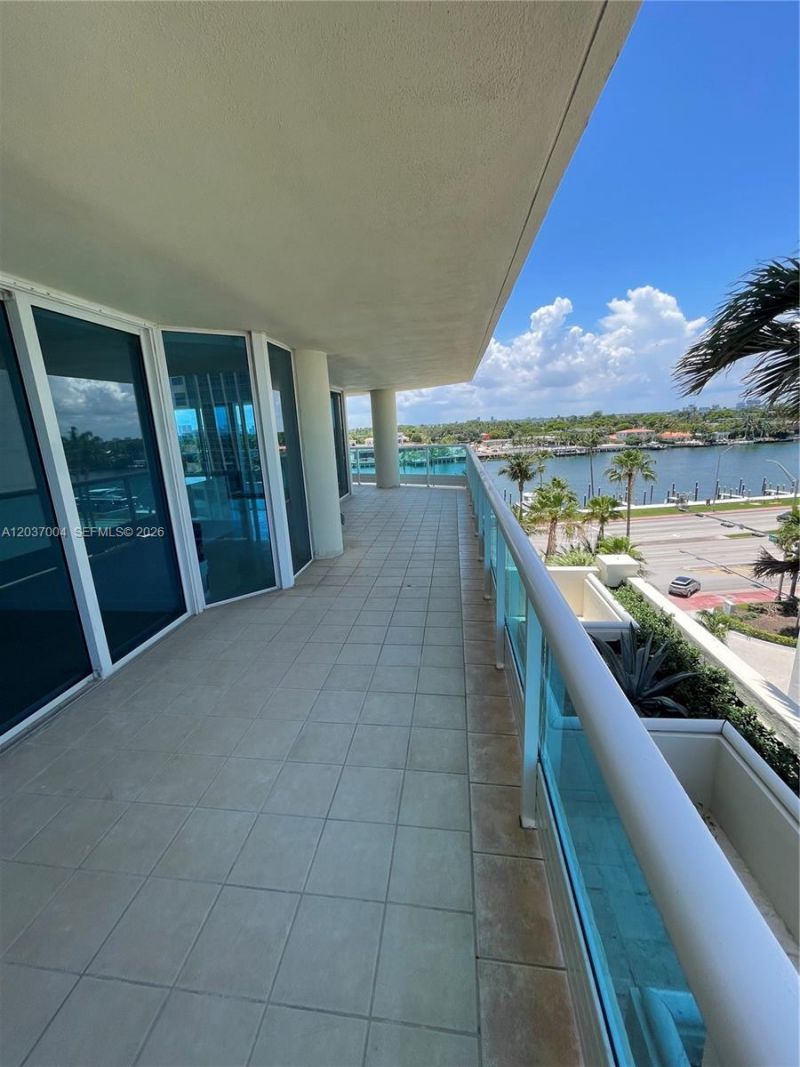 5025 Collins Ave , Unit 601, Miami Beach, FL 33140 Photo